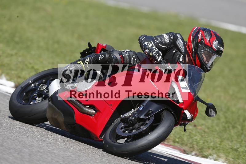 /Archiv-2025/48 25.08.2025 Cornu Master School ADR/blau-bleu/11